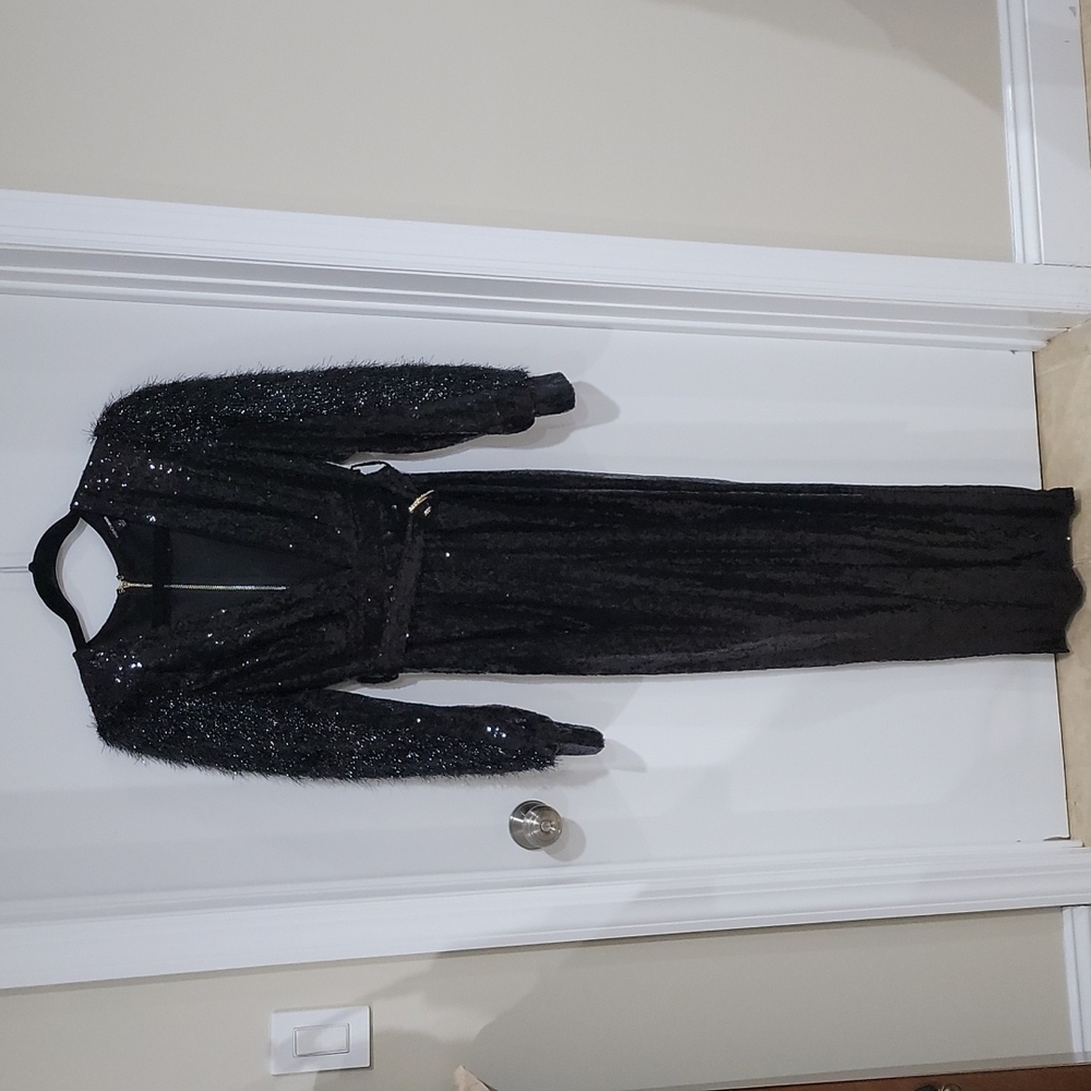 BLACK SEQUINED JUMPER